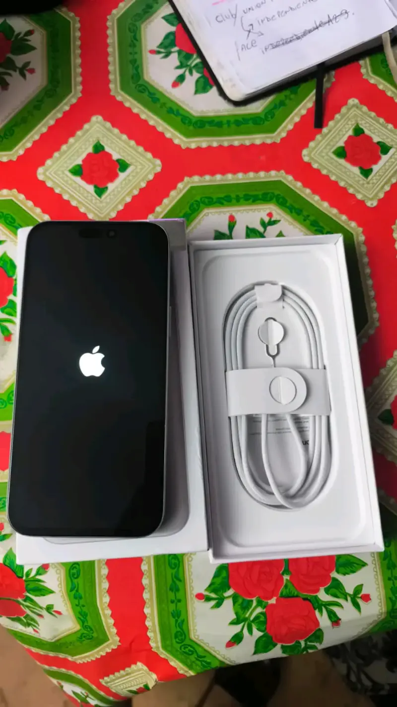 iPhone 17 Pro Max chino con caja y accesorios - 3