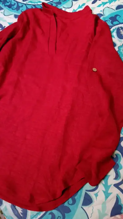 Blusa roja de lino para mujer - miniatura 2