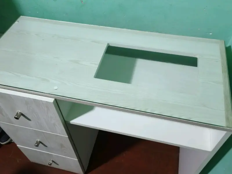 Mesa para hacer uñas o escritorio - 2