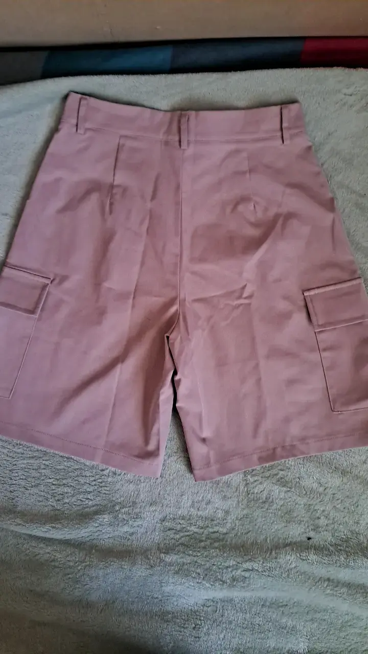 Bermudas cargo color rosa - 2