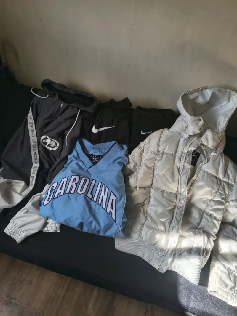 Lote de ropa urbana/deportiva - 2