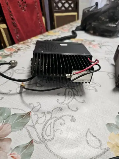 Radio transceptor Kenwood TM-241A con micrófono - miniatura 6