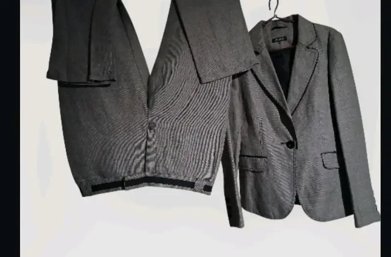 Traje formal de hombre & mujer elegantes - 2