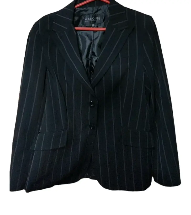 Traje formal de hombre & mujer elegantes - 6
