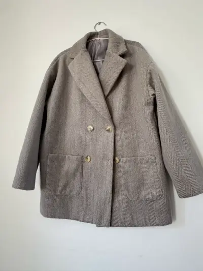 Abrigo de lana gris para mujer - miniatura 1