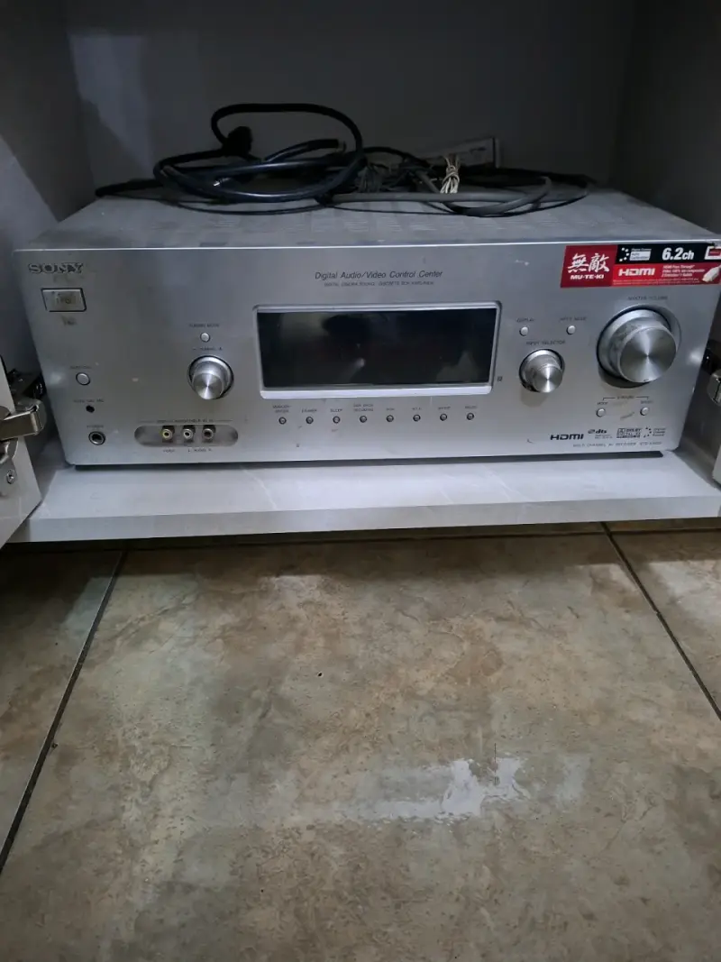 Sistema de sonido Sony con parlantes potentes - 5