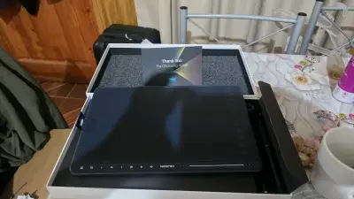 Tableta gráfica Huion HS611 con lápiz - miniatura 1