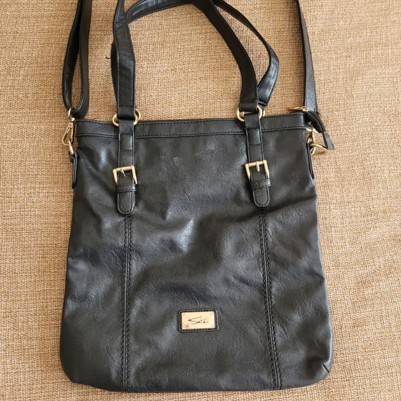 Cartera negra de cuero sintético Sei