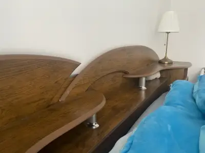Respaldo cama con veladores - miniatura 2