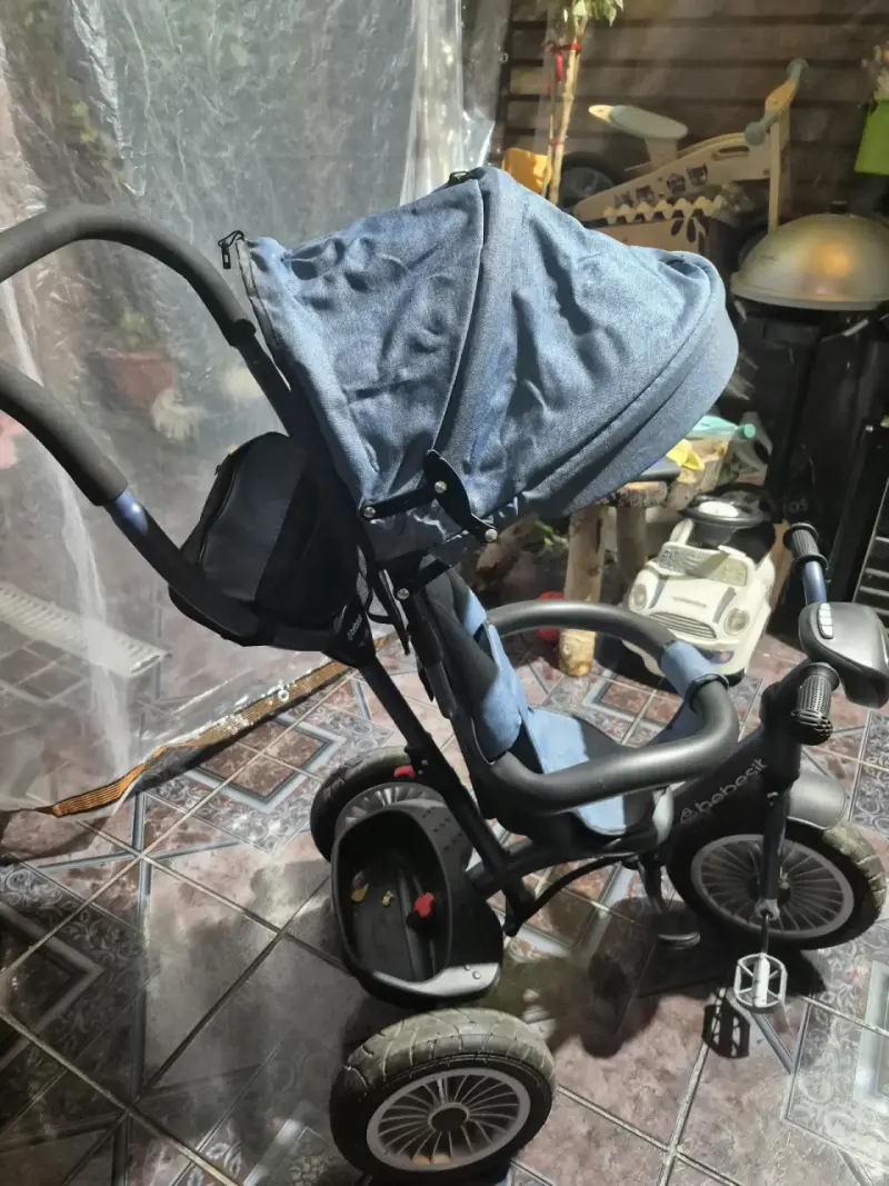 Triciclo para bebé con manillar ajustable - 1