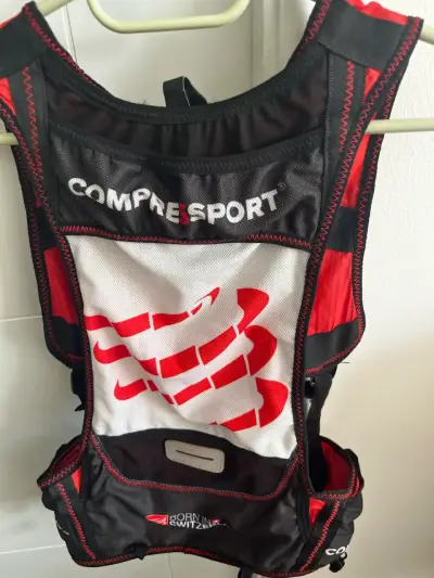 Chaleco de Hidratación Compressport para Running - miniatura 2