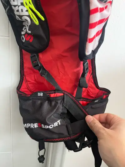 Chaleco de Hidratación Compressport para Running - miniatura 4