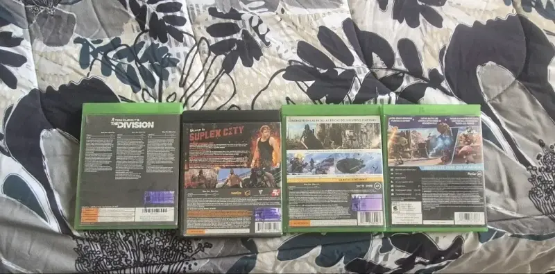 Lote de Cuatro Juegos de Xbox One - 3