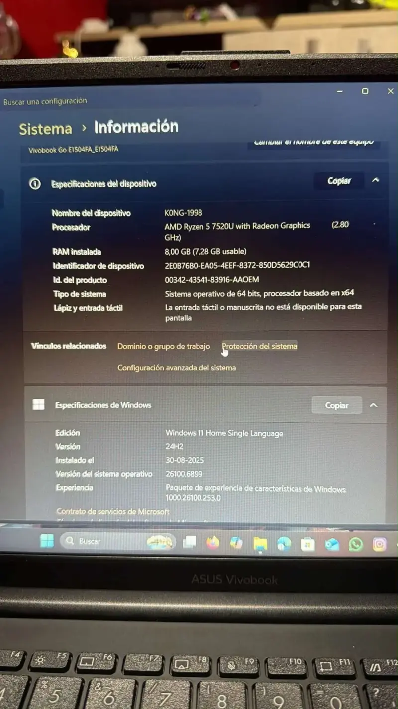 Laptop ASUS Vivobook Ryzen 5 7520U 8GB RAM - 3