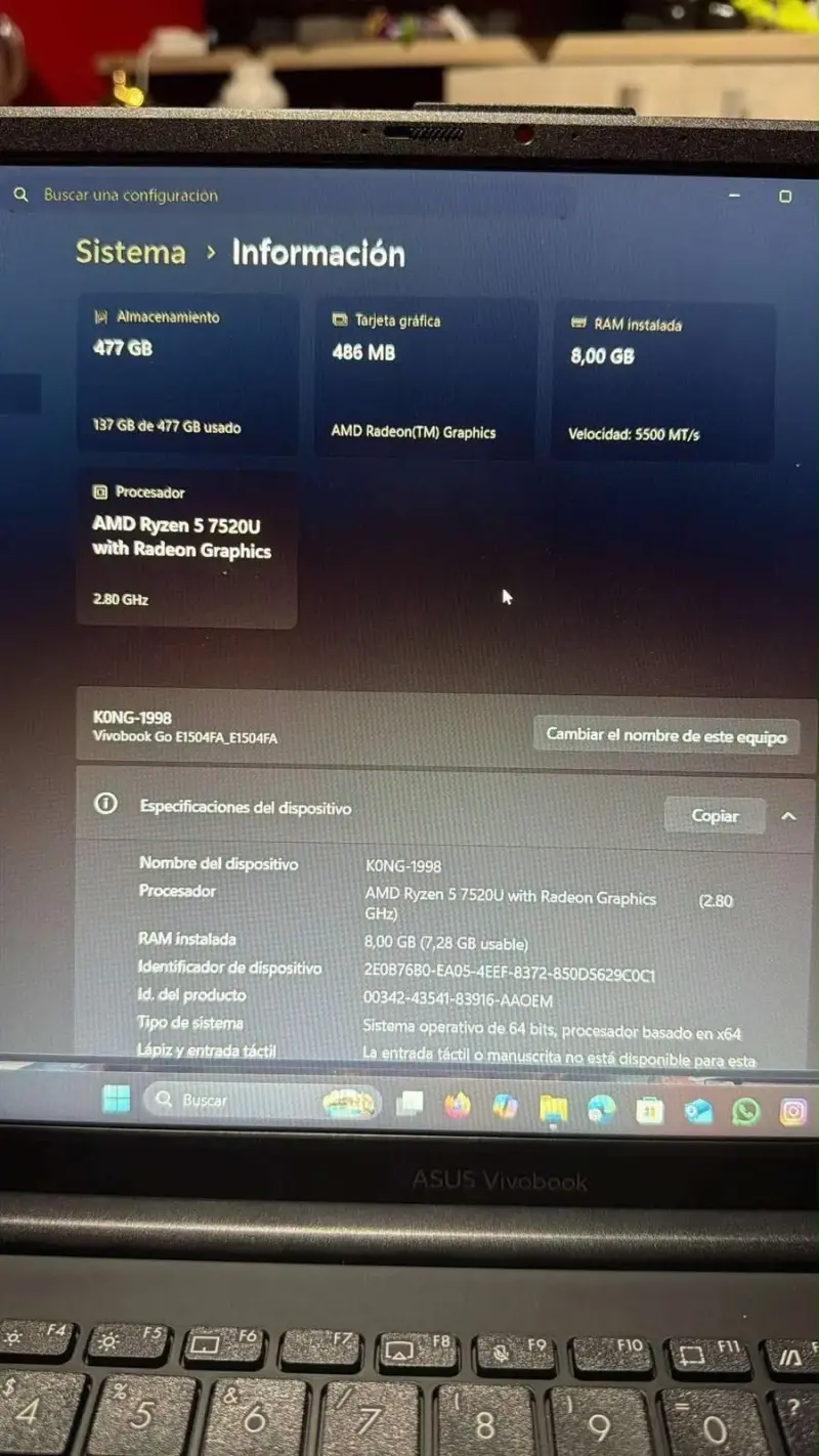 Laptop ASUS Vivobook Ryzen 5 7520U 8GB RAM - 4