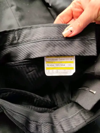 Traje formal negro para hombre con funda - miniatura 6