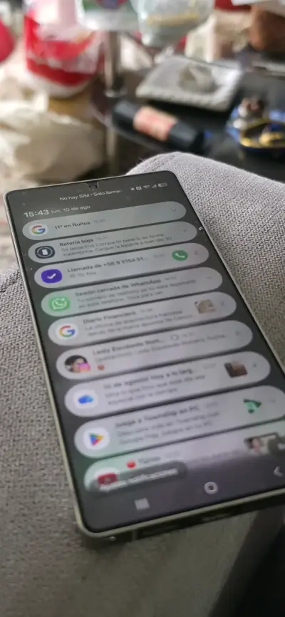 Samsung Galaxy S25 Ultra en buen estado - miniatura 3