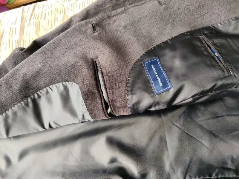 Blazer de hombre gris Kenneth Stevens talla 48 - 4