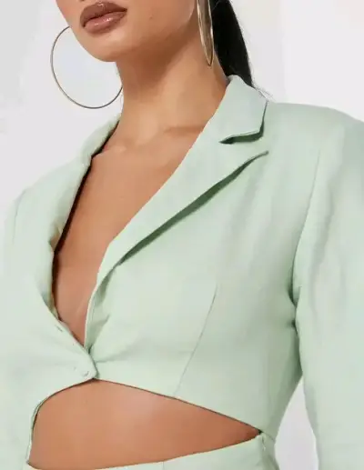 Vestido blazer verde menta con corte frontal - miniatura 2