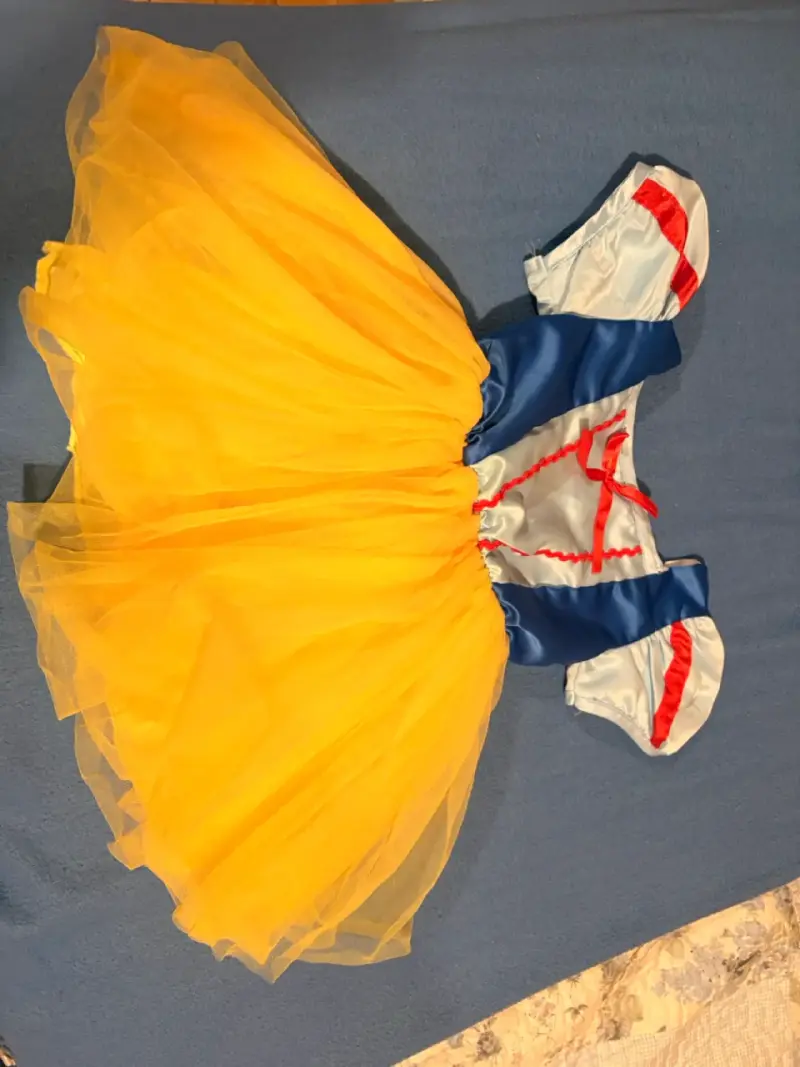 Disfraz de princesa para niña estilo Blancanieves