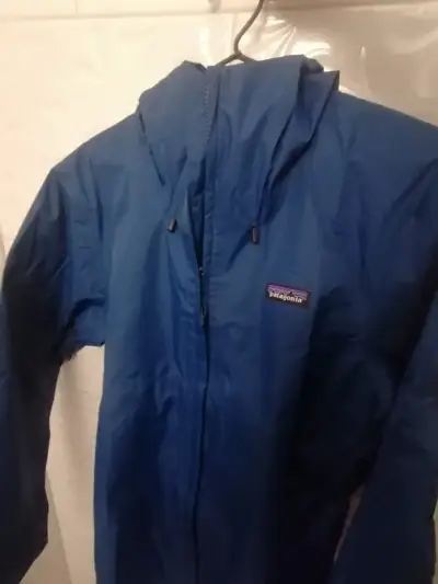 Chaqueta impermeable Patagonia , M, nueva-original - miniatura 2