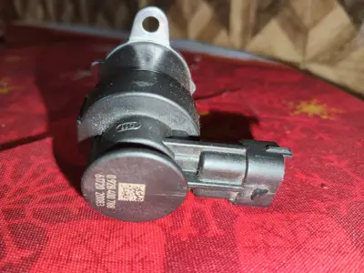 Válvula solenoide de control de presión Bosch - miniatura 1