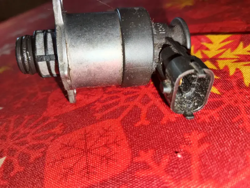 Válvula solenoide de control de presión Bosch - 3