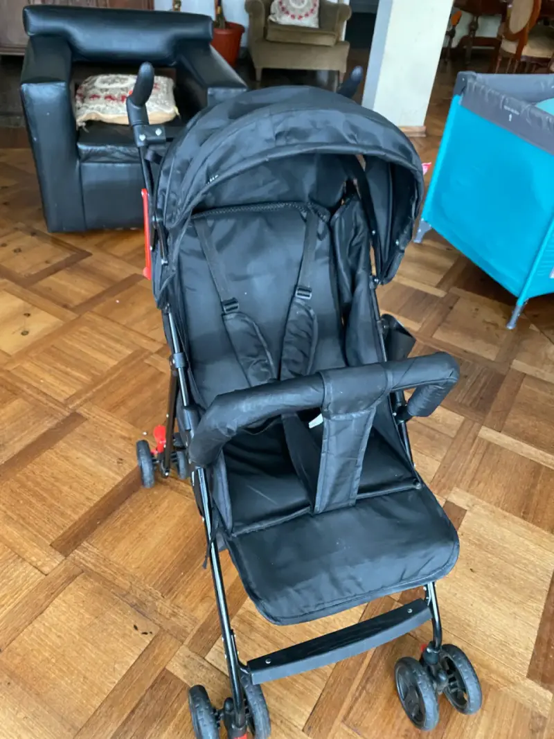 Coche de paseo plegable negro para bebé - 2