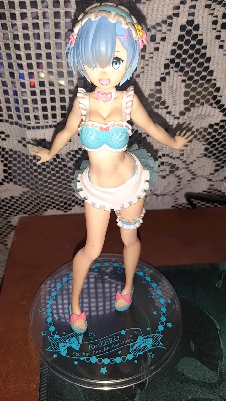 Figura de colección Rem Re:Zero en traje de baño - 1