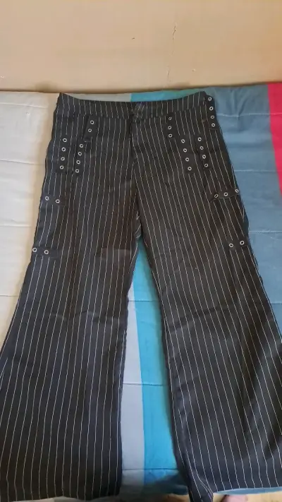 Pantalones de rayas negros TALLA L - miniatura 1
