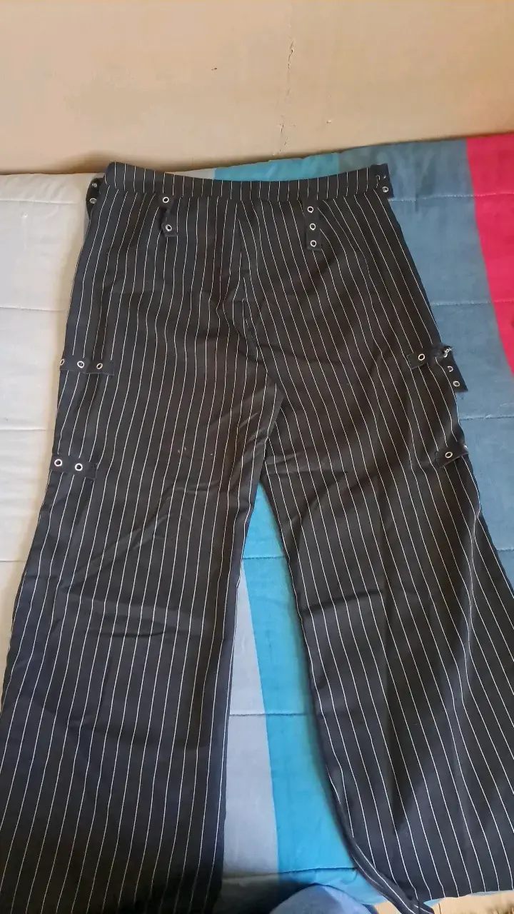 Pantalones de rayas negros TALLA L - 2