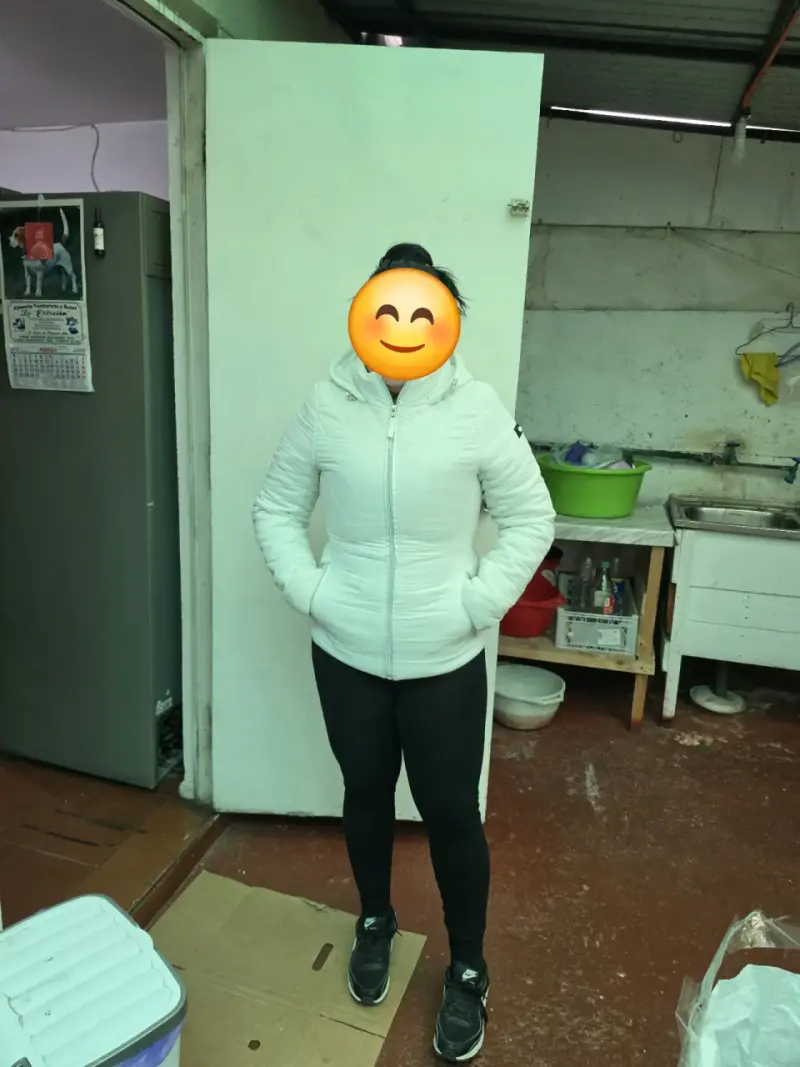 Parka blanca para mujer con capucha - 2