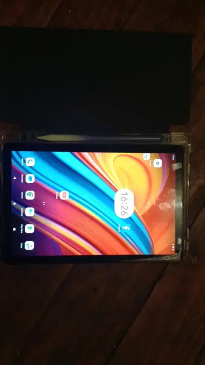 Tablet Lenovo Tab M10 HD 3da Gen con funda - miniatura 1