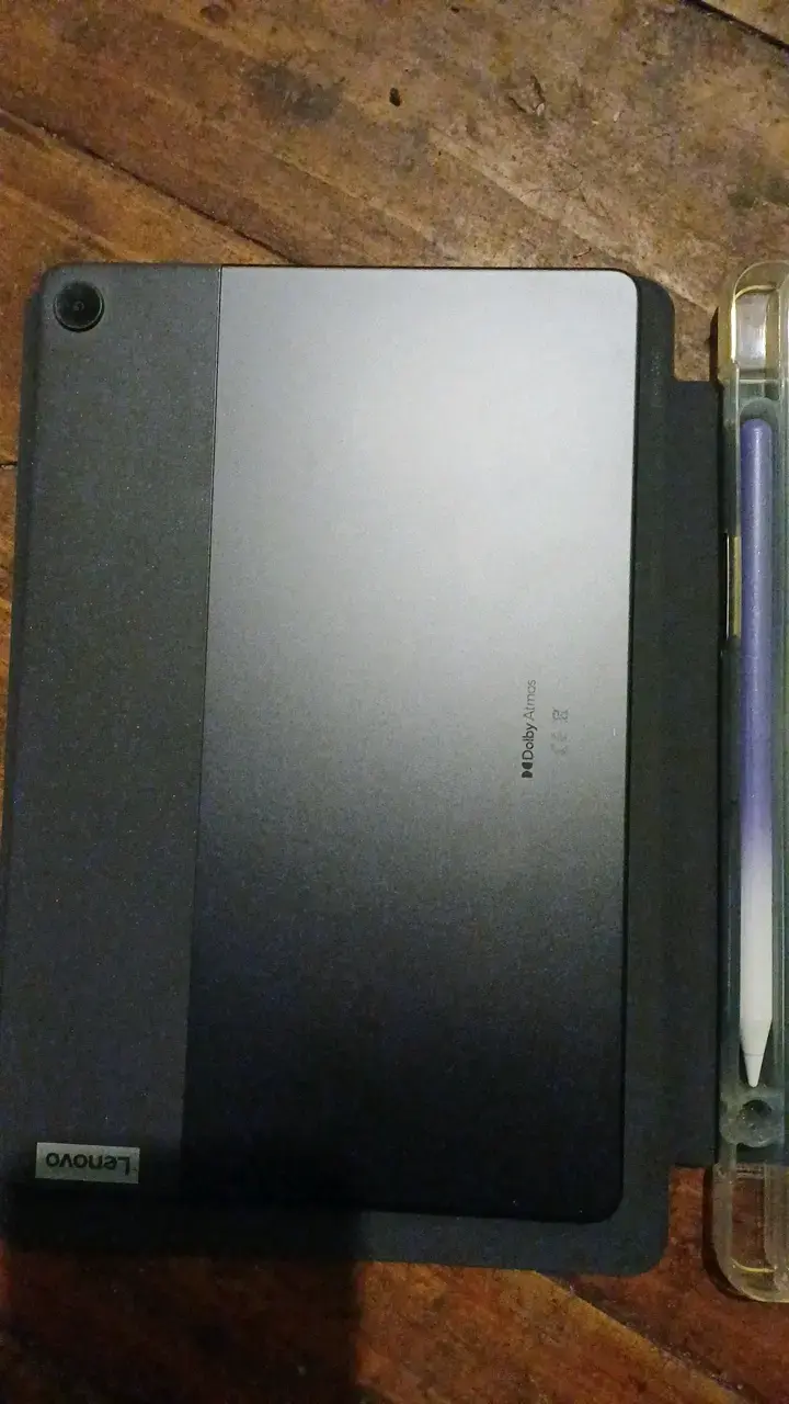 Tablet Lenovo Tab M10 HD 3da Gen con funda - 4