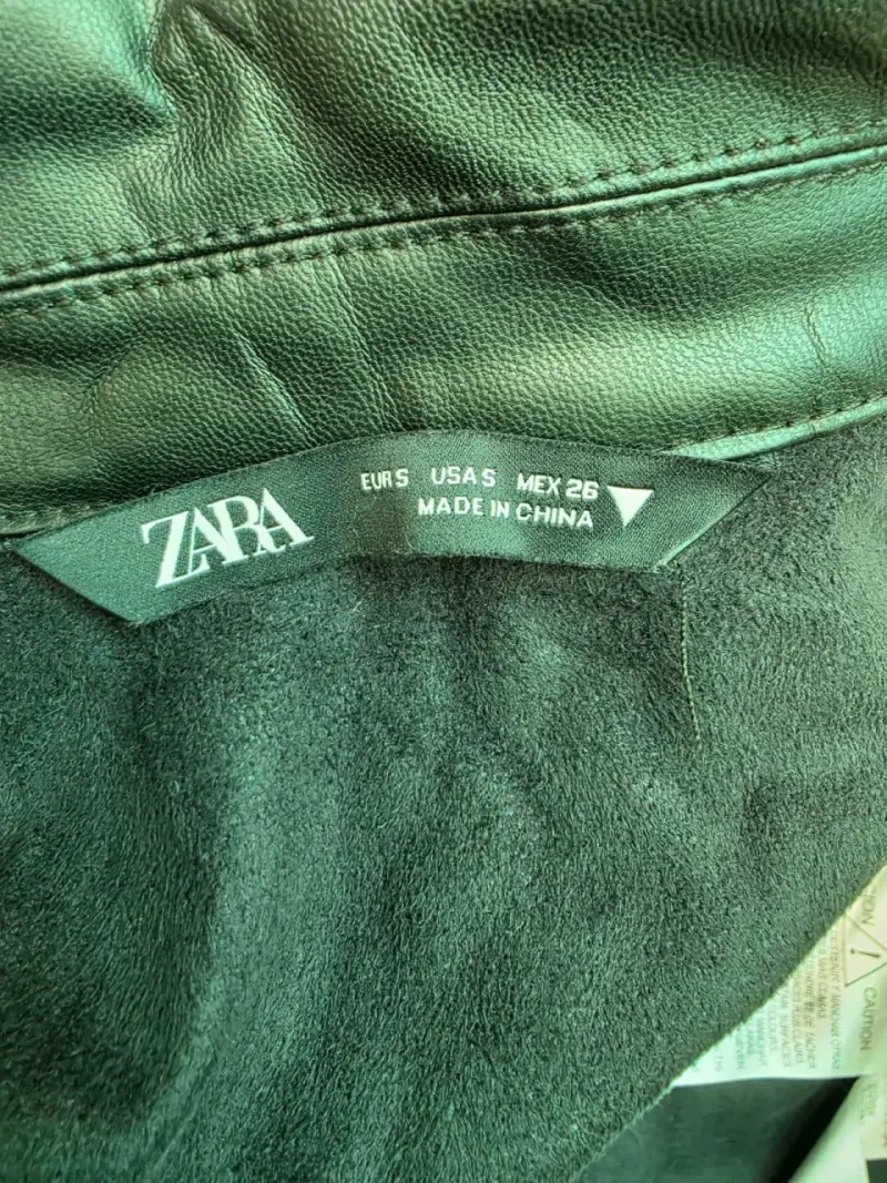 Chaqueta de cuero sintético negra Zara para mujer - 2