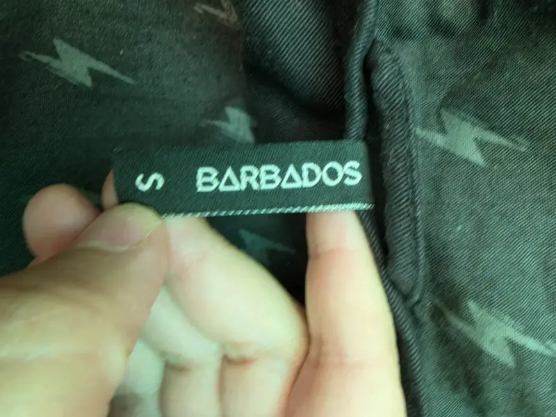 Chaqueta negro con capucha Barbados para mujer - 2