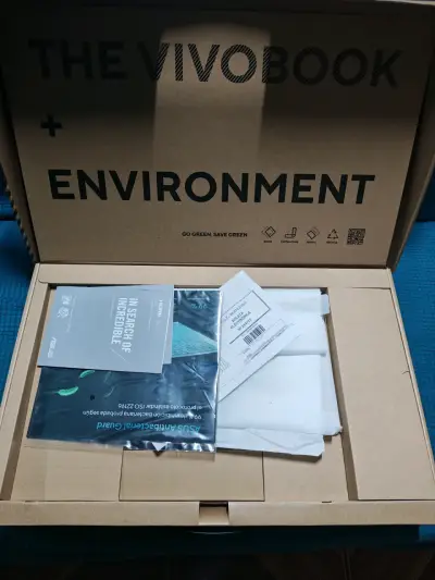 Laptop ASUS VivoBook AMD Ryzen 5 5600H 8GB RAM - miniatura 6