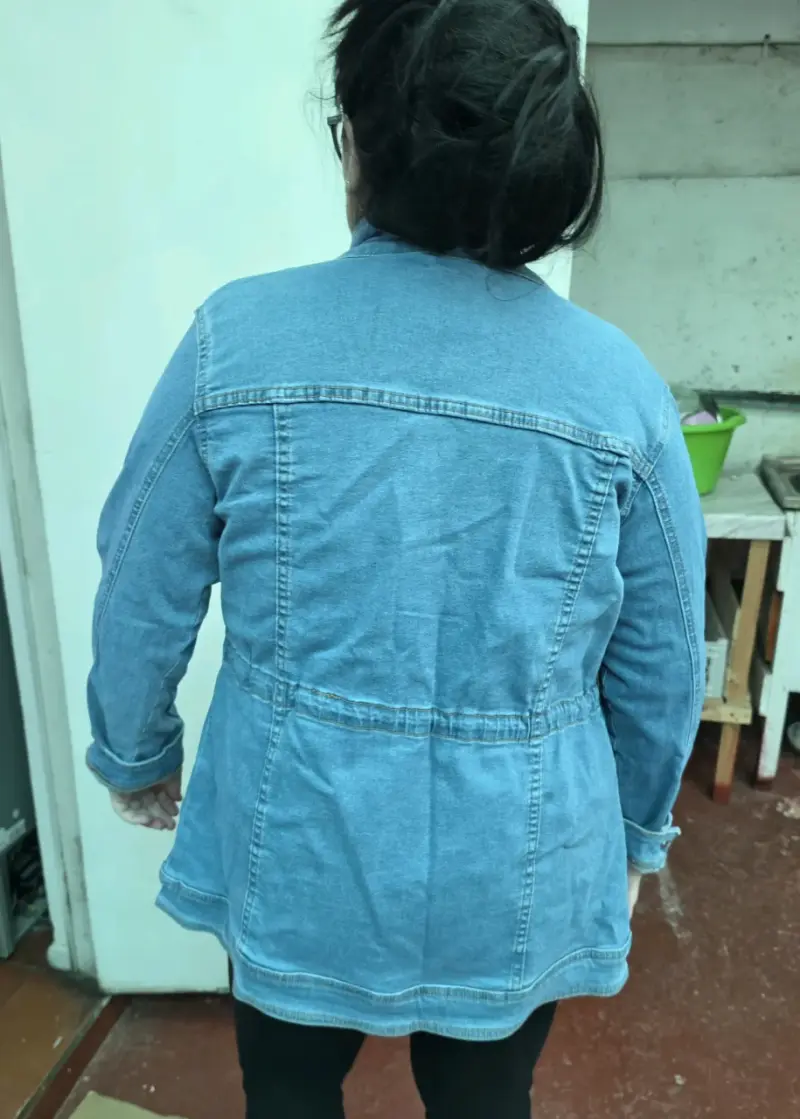 Chaqueta de mezclilla azul para mujer elasticada - 3