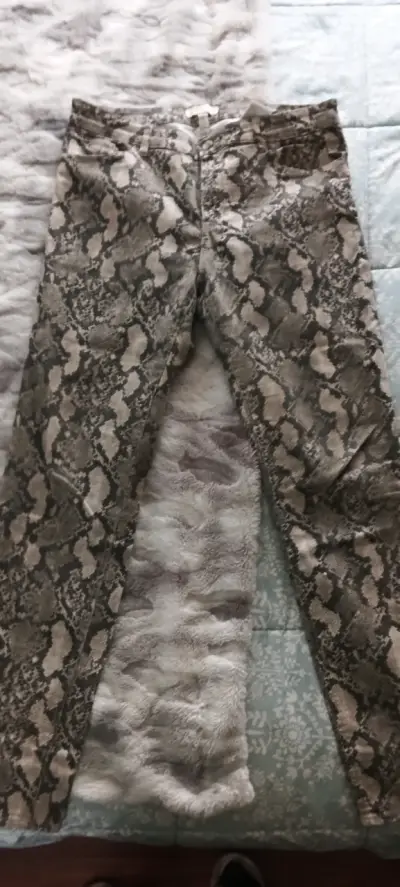 Pantalones de mujer estampado serpiente - miniatura 2