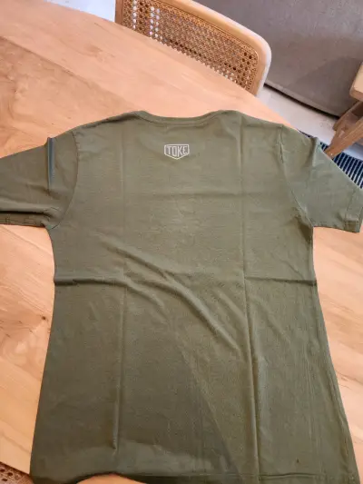 Polera verde oliva para hombre Toke talla M - miniatura 2