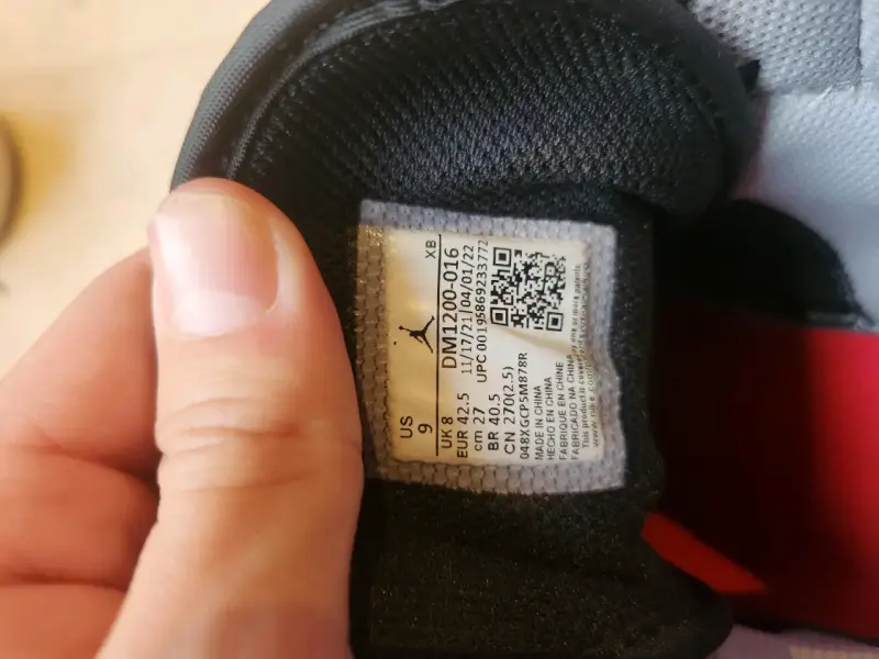 Zapatillas Nike Air Jordan negras y grises - 6
