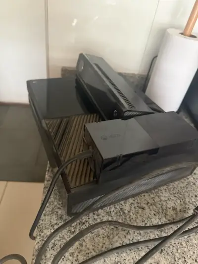 Xbox con lo que se ve en la foto - miniatura 4