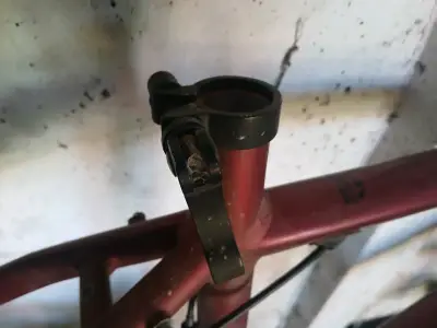 Cuadro de bicicleta Alpinestar rojo con componentes - miniatura 5