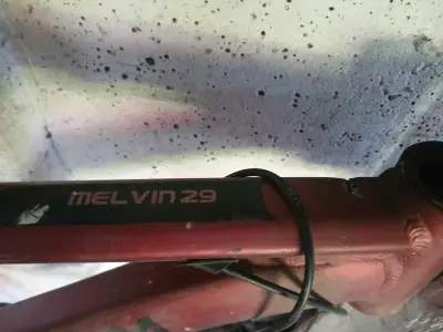 Cuadro de bicicleta Alpinestar rojo con componentes - miniatura 6