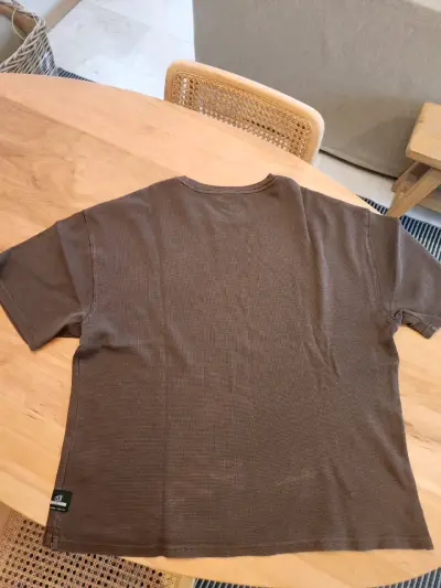 Polera Marrón Americano Urban Apparel Talla L - miniatura 3