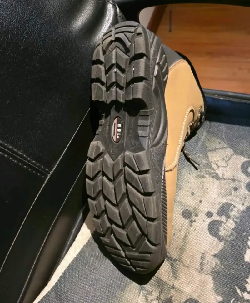 Botas de seguridad marrón con suela antideslizante - 4
