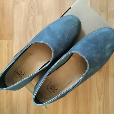 Zapatos planos de cuero azul para mujer - miniatura 1