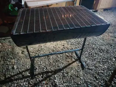 Parrilla metálica grande para asados - miniatura 2