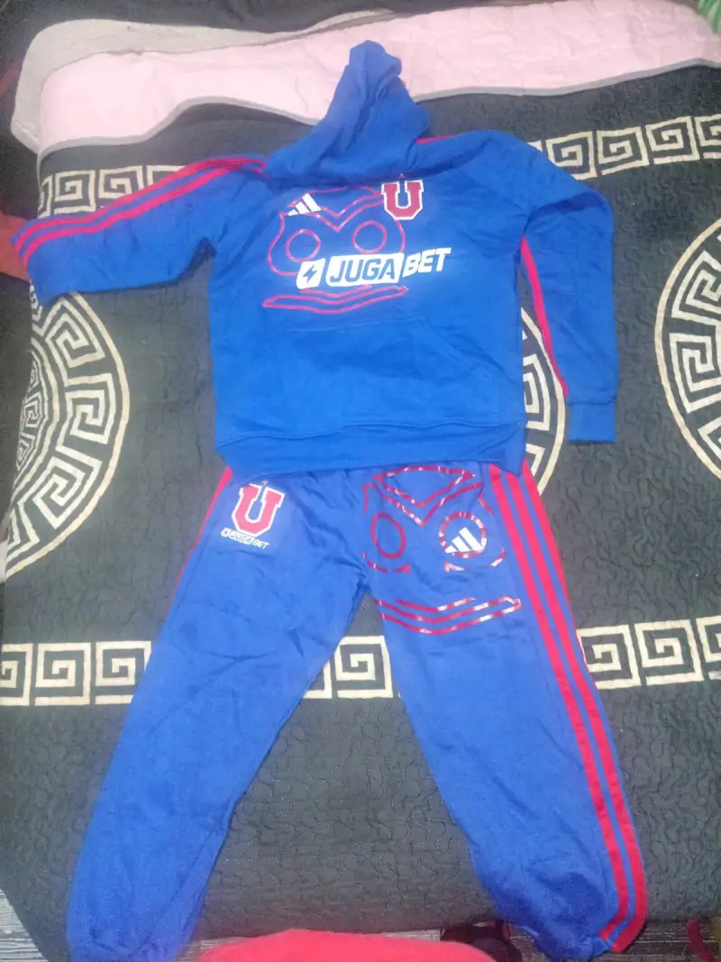 Conjunto deportivo Universidad de Chile azul