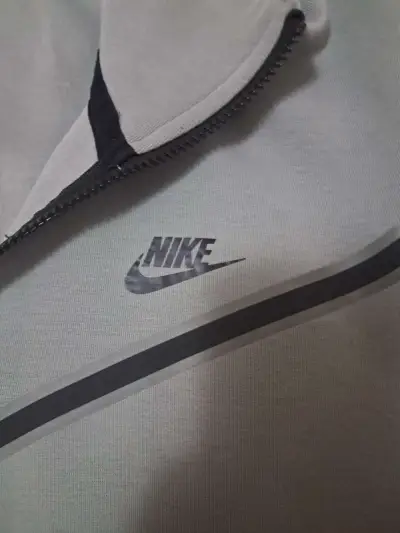 poleron Nike tech verde grisáceo - miniatura 4